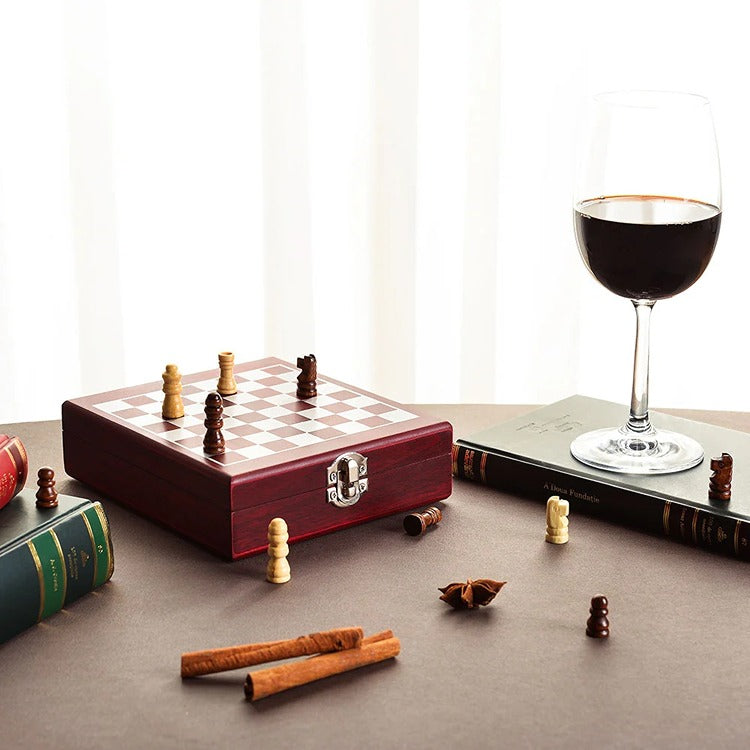 Cutie Sah cu Accesorii Sticla de Vin Checkmate - Varivo