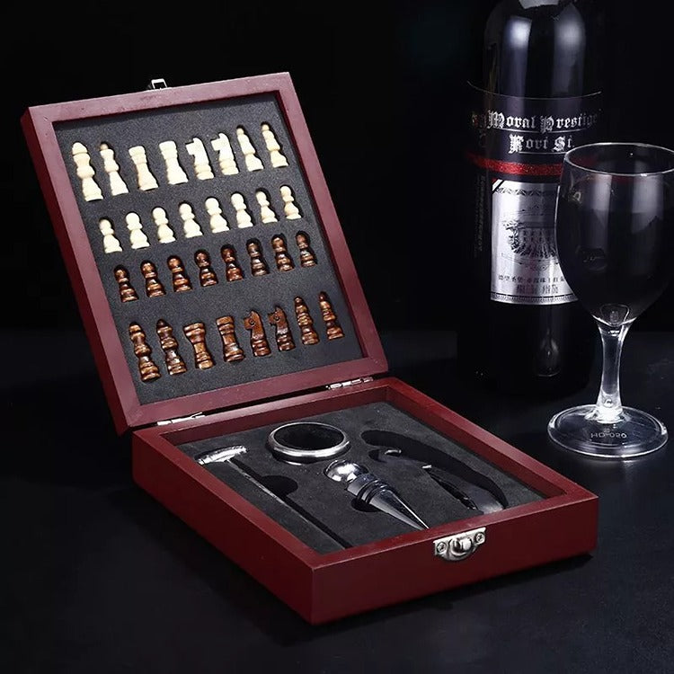Cutie Sah cu Accesorii Sticla de Vin Checkmate - Varivo