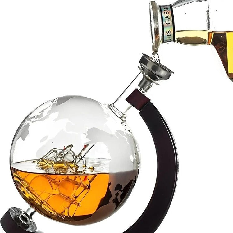 Set Cadou Decantor Glob Pamantesc Deluxe, 2 Pahare