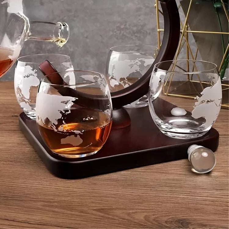 Set Cadou Decantor Glob Pamantesc Deluxe, 4 Pahare - Varivo