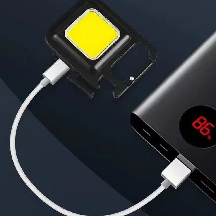 Breloc Mini Lanterna Portabila si Reincarcabila