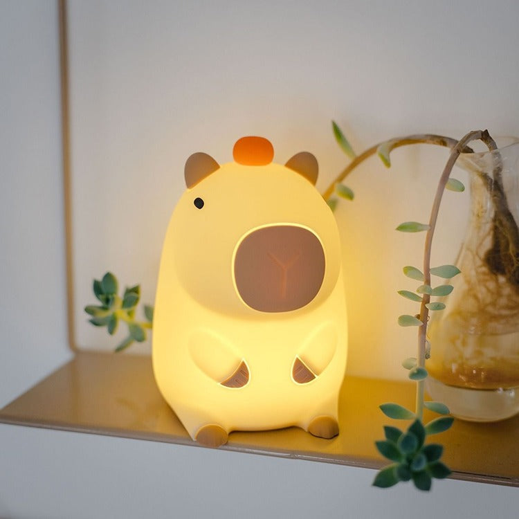 Lampa de Noapte Capybara din Silicon, Reincarcabila USB, Multicolora, 14x8cm